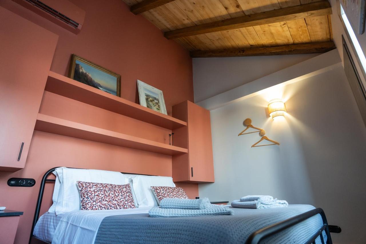Villa Hermes In Anafiotika Athens ! エクステリア 写真